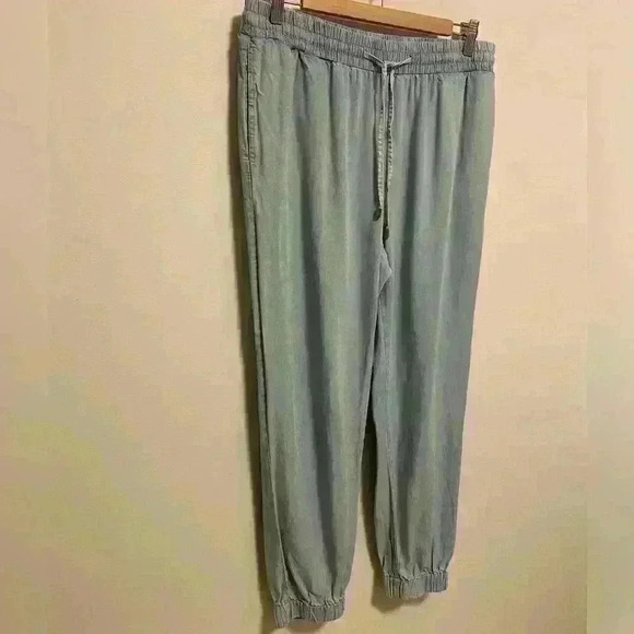 Ellen Tracy - Light Cotton Pants -  Light Denim Blue - Size M - Picture 3 of 5